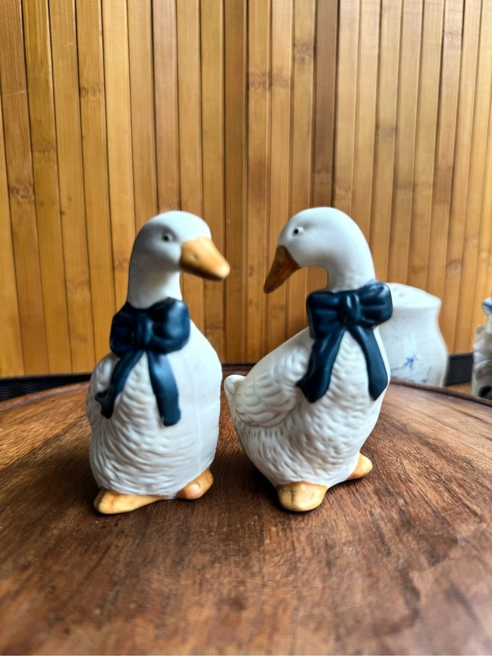 Vintage 1980s Country Goose Ceramic Salt & Pepper Shaker Set